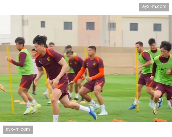 青年队教练的一天：如何在训练中植入“压迫与保护”的防守理念