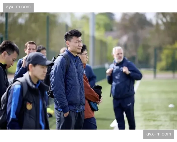 英超“初级教练”计划启动，为退役球员提供再就业培训