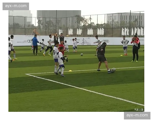 法甲俱乐部社区活动持续开展，球迷互动项目增多